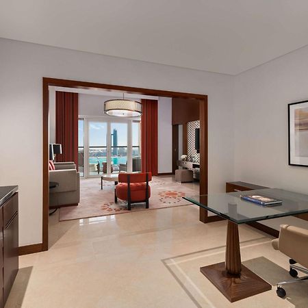 Rixos Marina Abu Dhabi Hotel Exterior foto A suite at the hotel