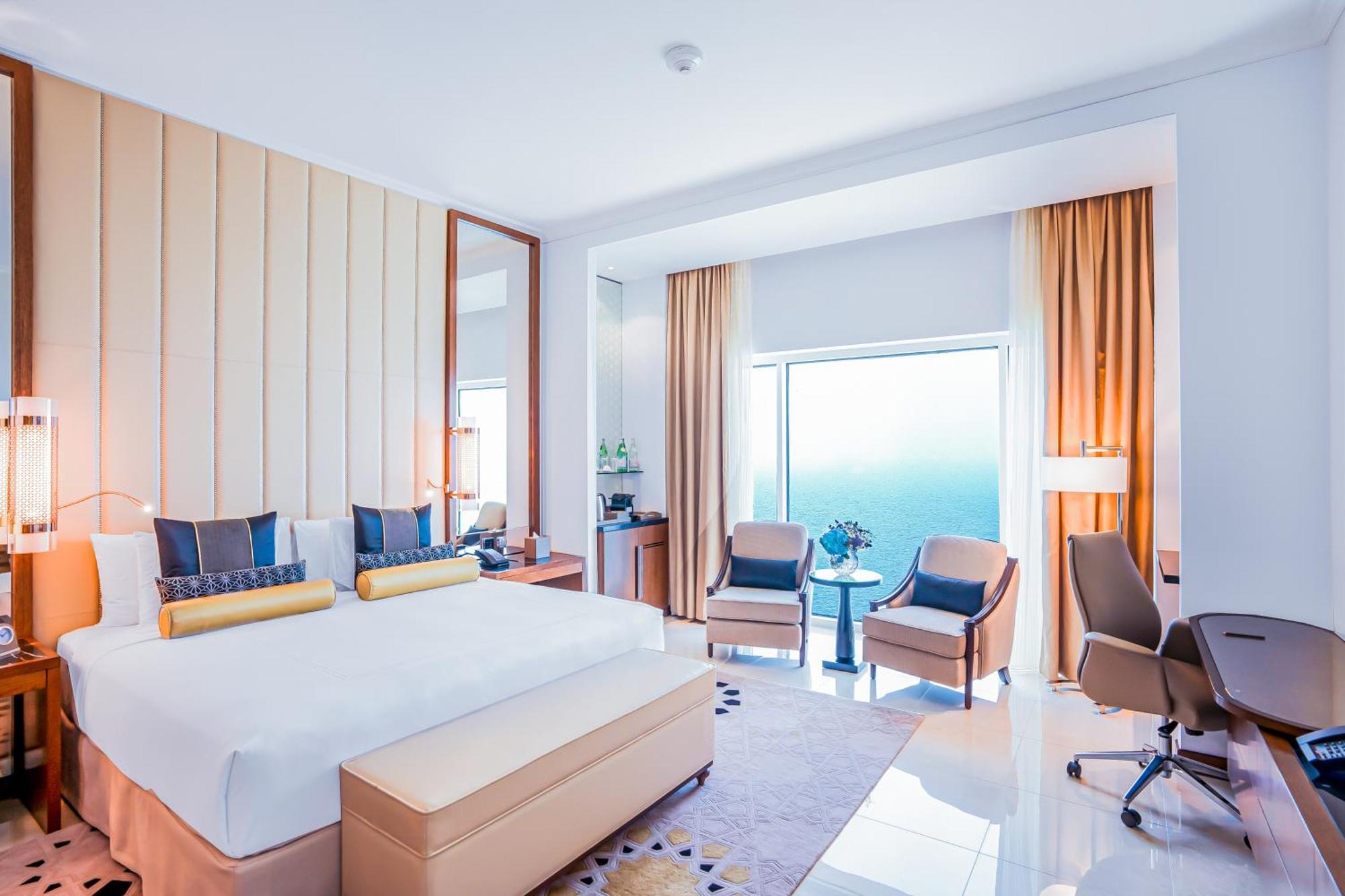 Rixos Marina Abu Dhabi Hotel Exterior foto A room at the hotel