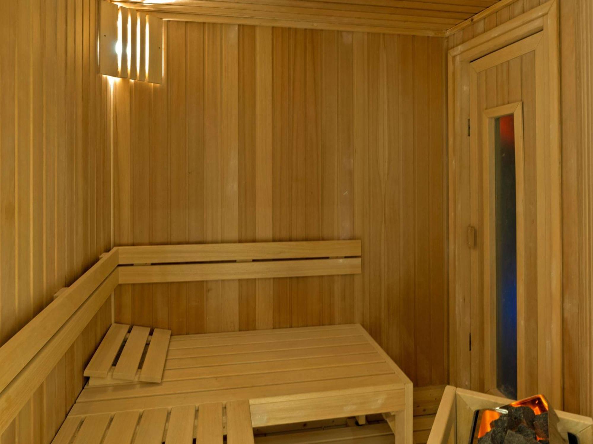 Rixos Marina Abu Dhabi Hotel Exterior foto A Finnish sauna