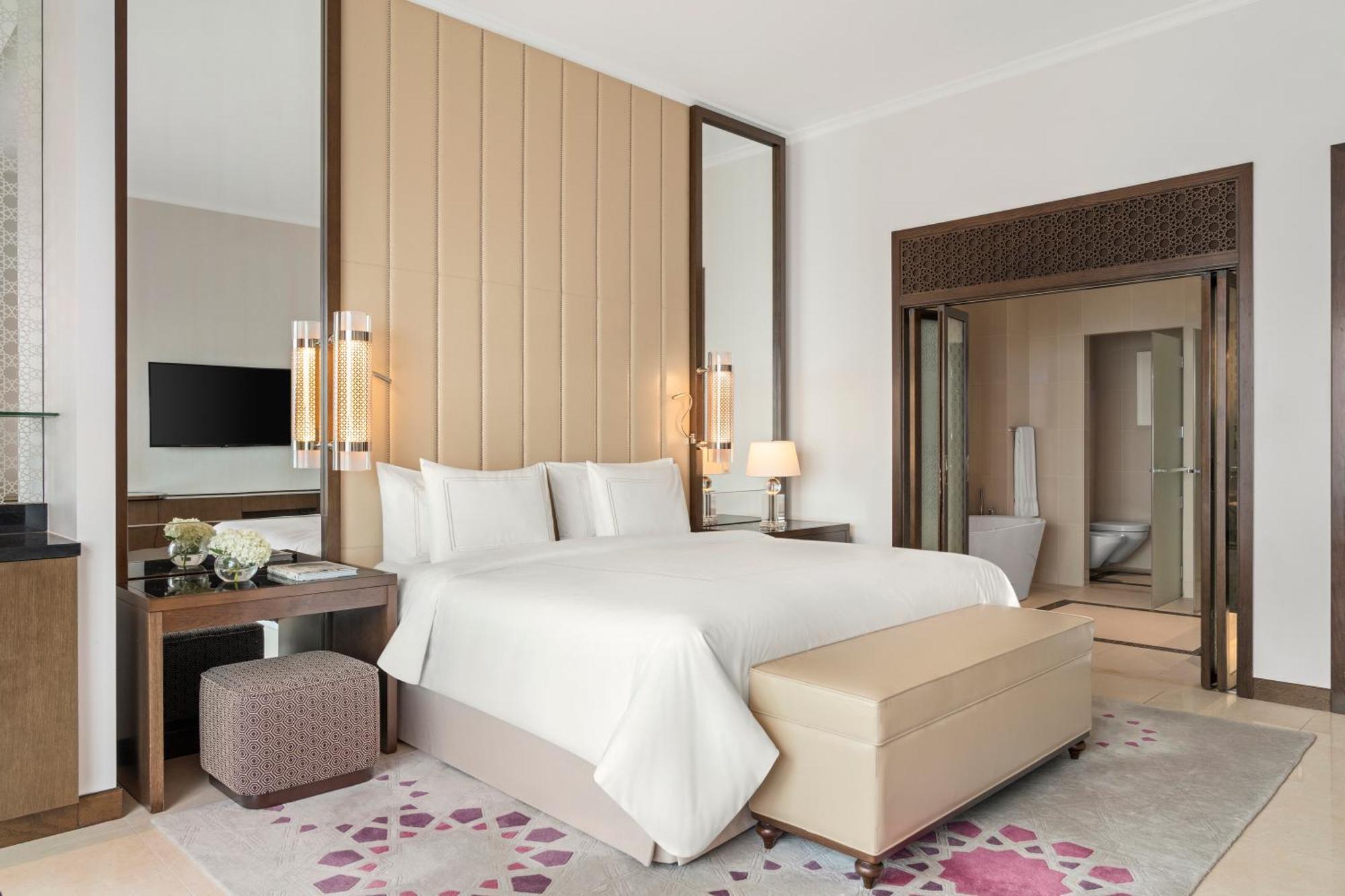 Rixos Marina Abu Dhabi Hotel Exterior foto